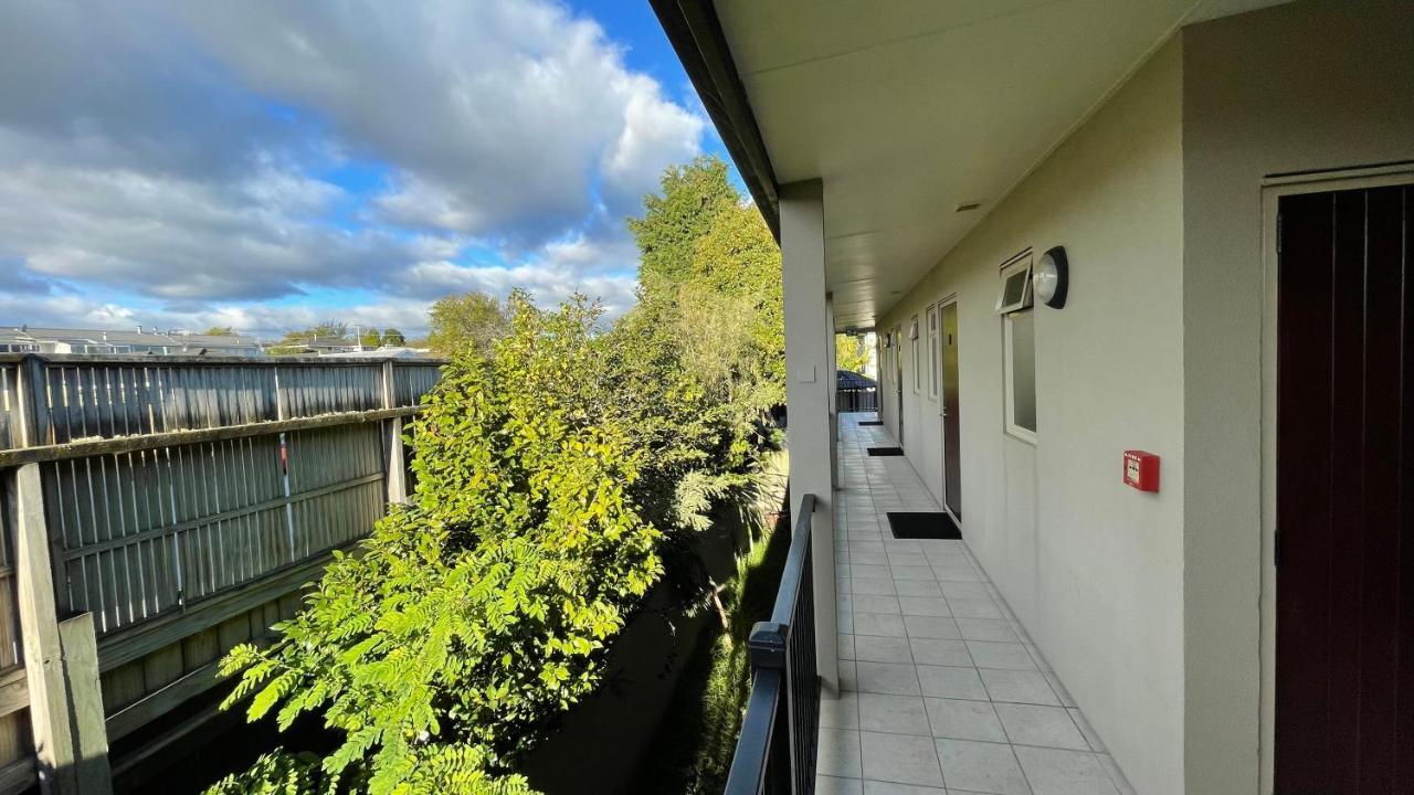 Chantillys Motor alojamiento Lago Lago Taupo Exterior foto