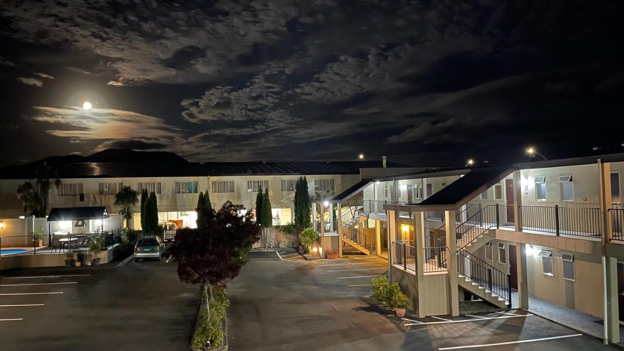 Chantillys Motor alojamiento Lago Lago Taupo Exterior foto