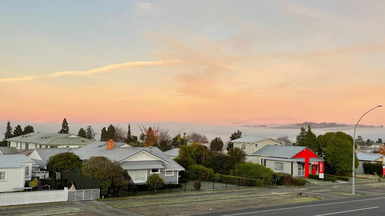 Chantillys Motor alojamiento Lago Lago Taupo Exterior foto