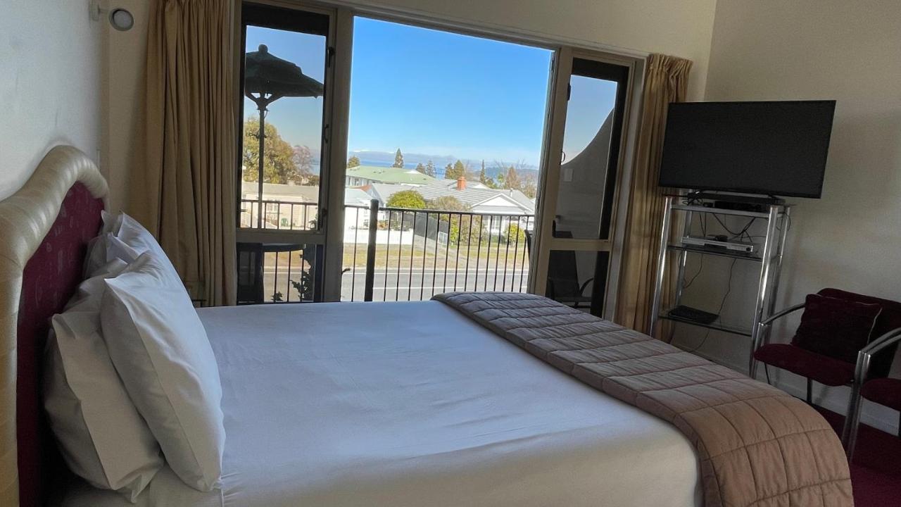 Chantillys Motor alojamiento Lago Lago Taupo Exterior foto