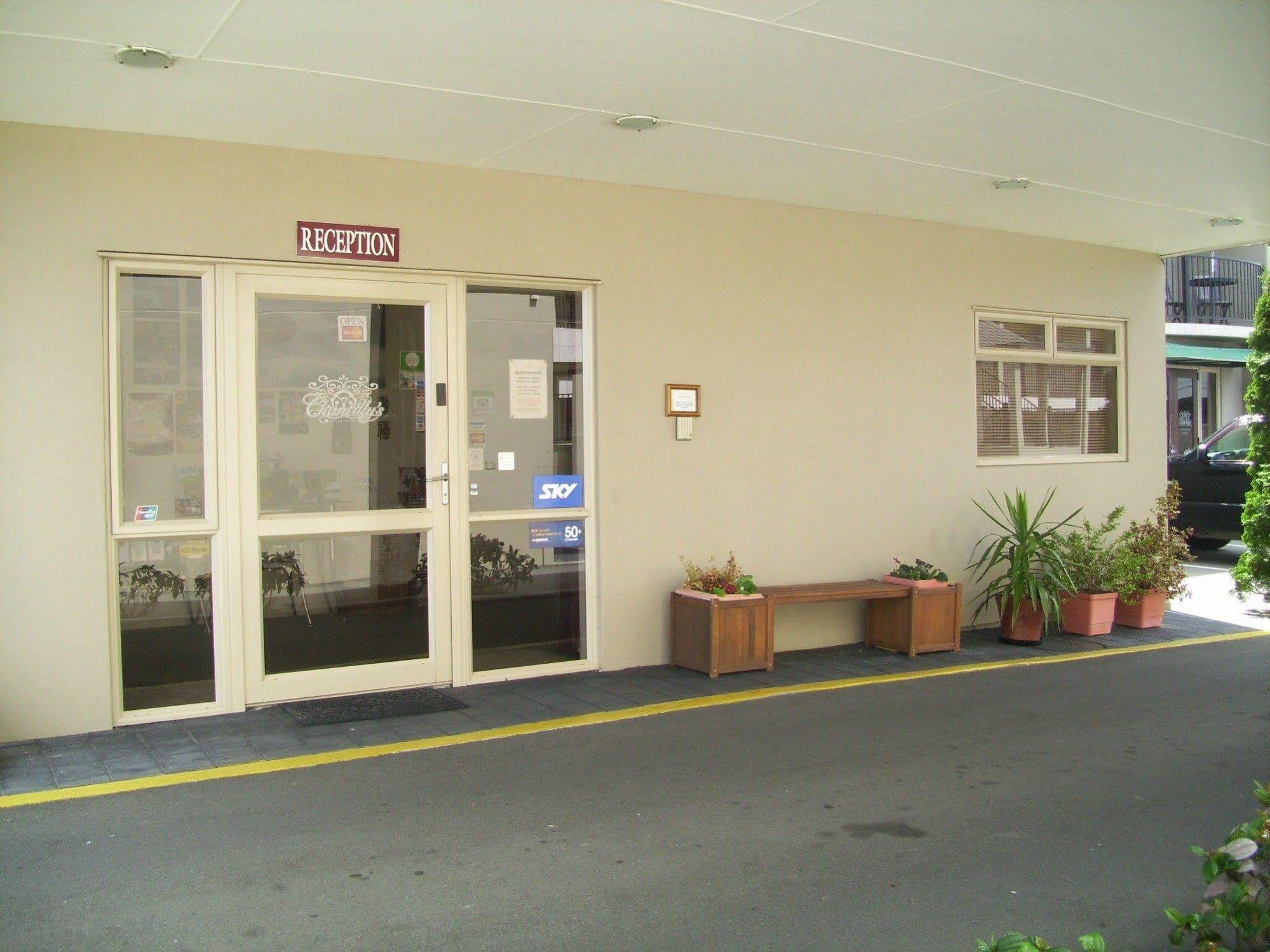 Chantillys Motor alojamiento Lago Lago Taupo Exterior foto